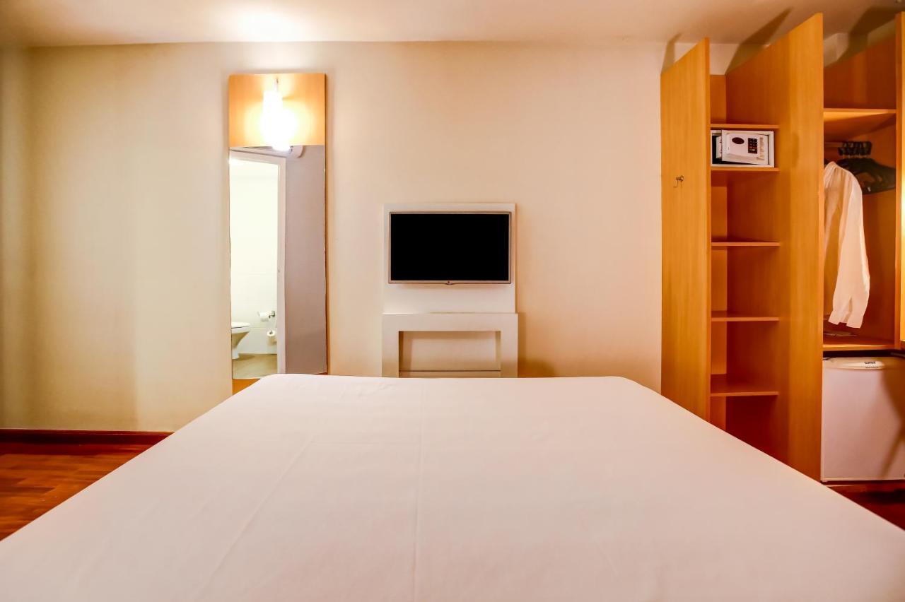 Hotel Ibis Santos Dumont 3*