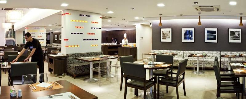 Ibis Santos Dumont