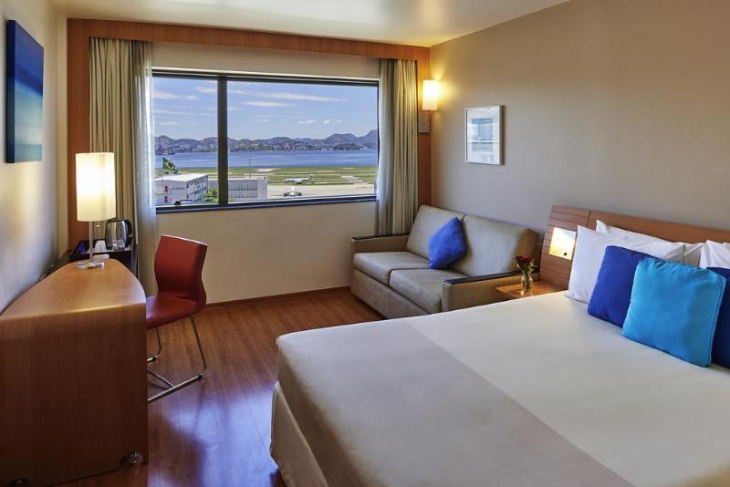 Hotel Ibis Santos Dumont 3*